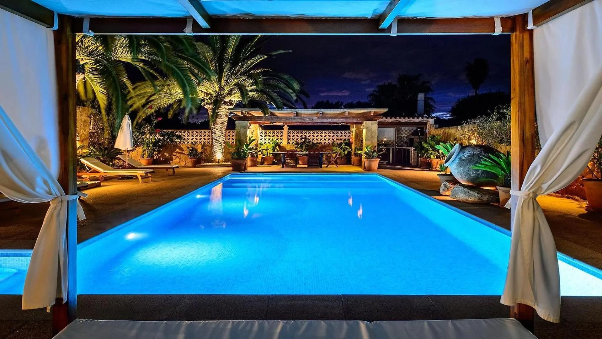 New! Villa Can Safres Raco San Rafael De Sa Creu 0*,